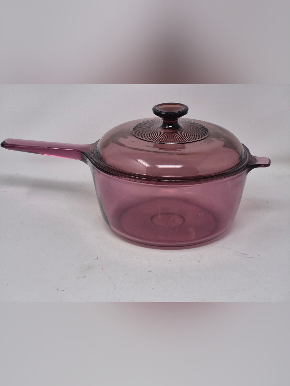 Vision CorningWare Cranberry 2.5 L Sauce Pan With Lid